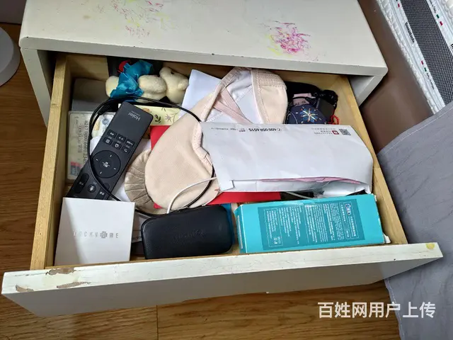 低价诚信出售自用纯实木油漆床头柜拉！ - 图片 5