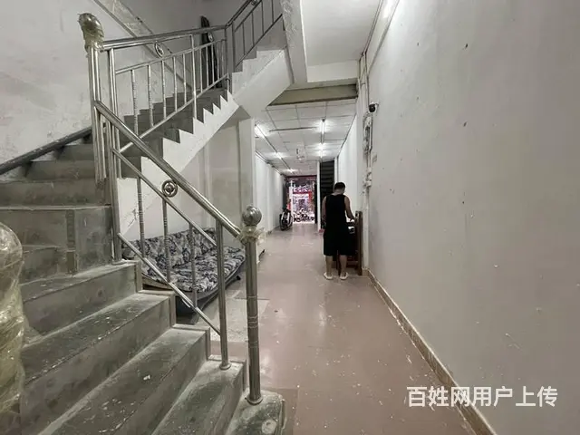 （51旺铺推荐）第一市场红旗街75平铺面和单间出租 - 图片 2