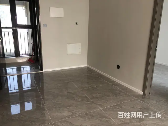 华发峰景湾 采光好 看海景 全新精装 空房出租 可配齐 - 图片 4