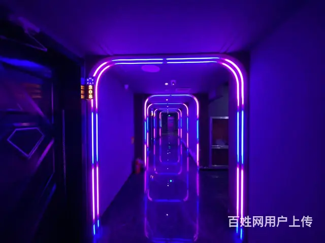 高青县亿联国贸商贸城营业中KTV整体出 - 图片 3