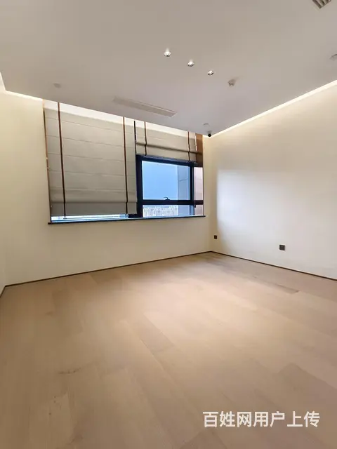 实拍半层 轻奢时尚豪华装修 商务接待 服装 轻奢直播酒类 - 图片 7