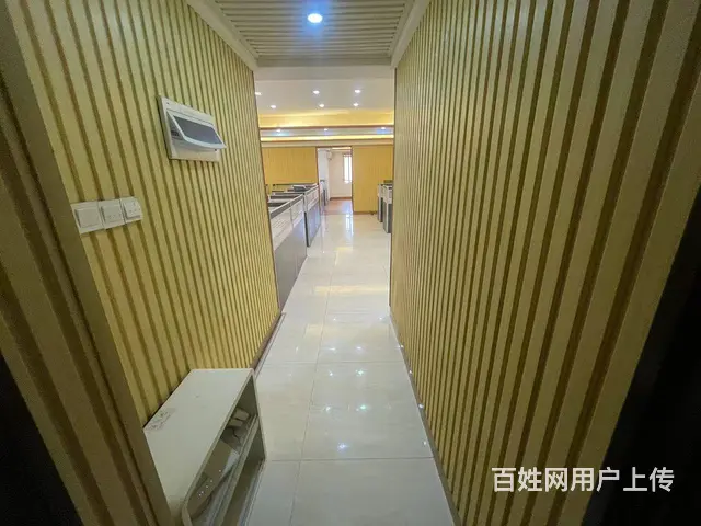 （三横王）高铁东220平 适合办公，培训 - 图片 1
