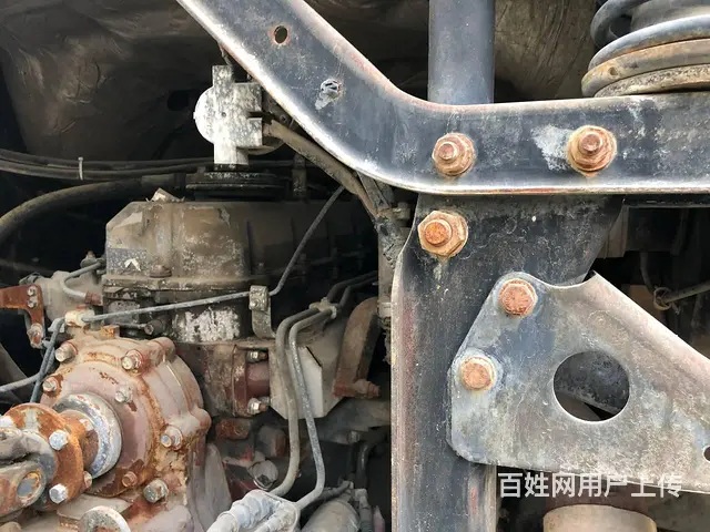 低价出售12年二手日野700搅拌车 10方 后八轮 - 图片 5