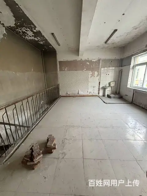 （烟台旺铺）莱山区芳华园空铺出租，房东直租 - 图片 5