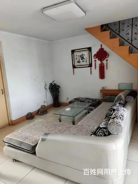 个人房产，紧邻张店区实验  ，  首选。多层六楼带内置阁楼 - 图片 1