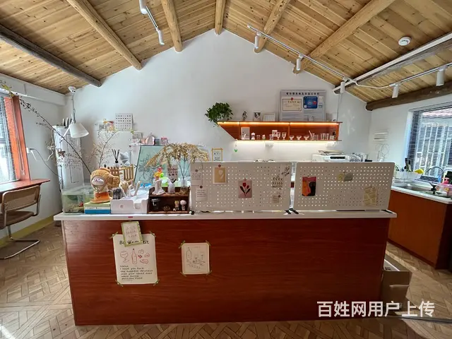 PZJ临街28平轻食小吃店，新装修，有稳定客源，现转6.5万 - 图片 1