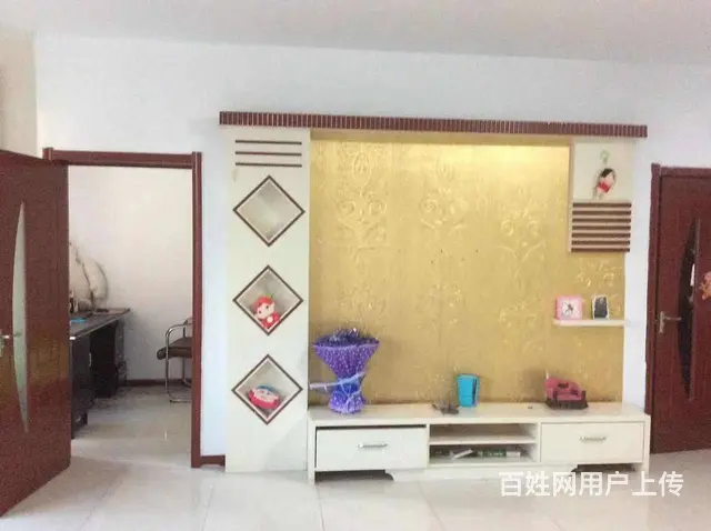 沿湖小区 普通住宅 简单装修 - 图片 1