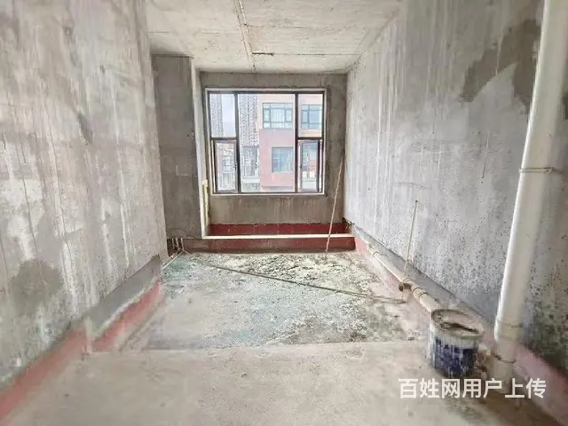别墅 河边联排别墅 边户 带大院子 证过二 近奥林匹克 - 图片 4