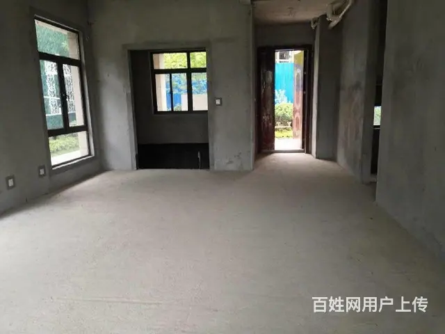 地铁旁上下三层花园湖景别墅前庭后院依山傍水欧洲城罗马世纪城 - 图片 2