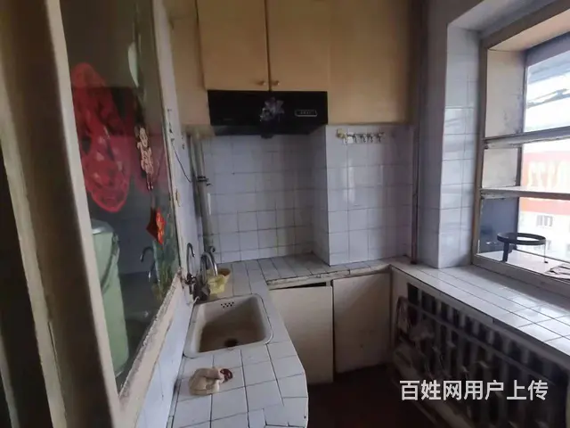 铁路村60平5.1万6楼飞顶，地理位置优越，站前岗台下行 - 图片 7