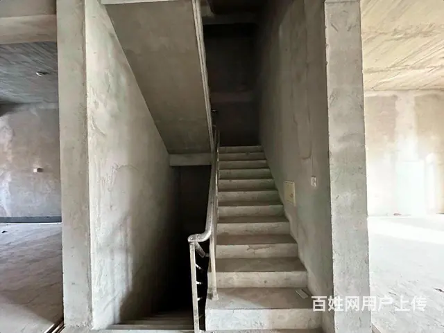多套临江别墅盛和天下 前后花园 位置560万有钥匙 - 图片 9