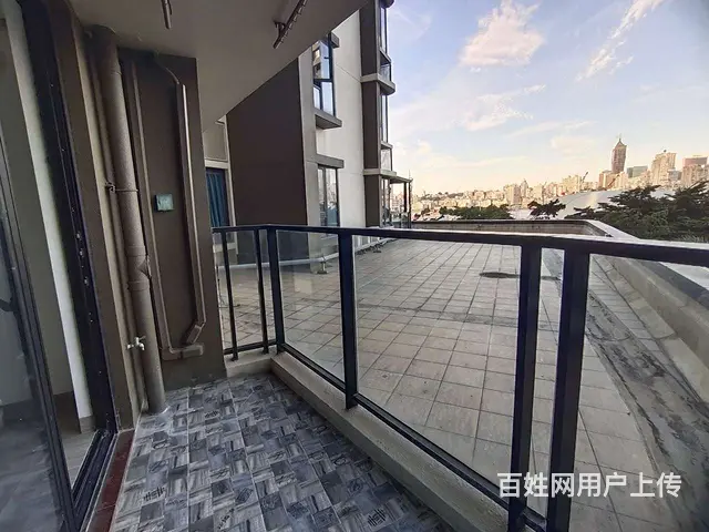 湾仔码头 华发峰景湾 精装家电齐全 非常干净 拎包入住 - 图片 7