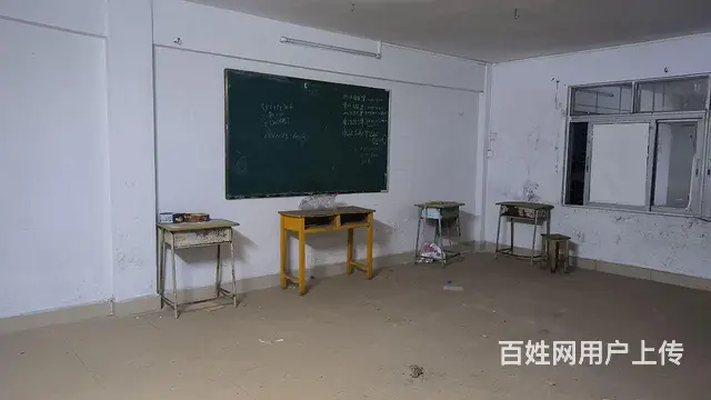 4楼套房出租，补课、办公都可以 - 图片 1