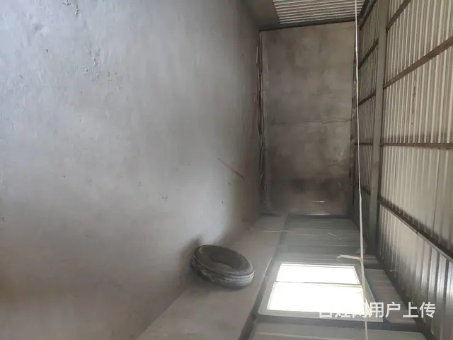 今日刚腾出一间一楼150平的仓库10元一平先到先得机不可失 - 图片 1