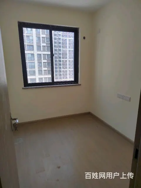 绿地春晖精装三室，旁边雪峰学校，对面信满佳超市 - 图片 6