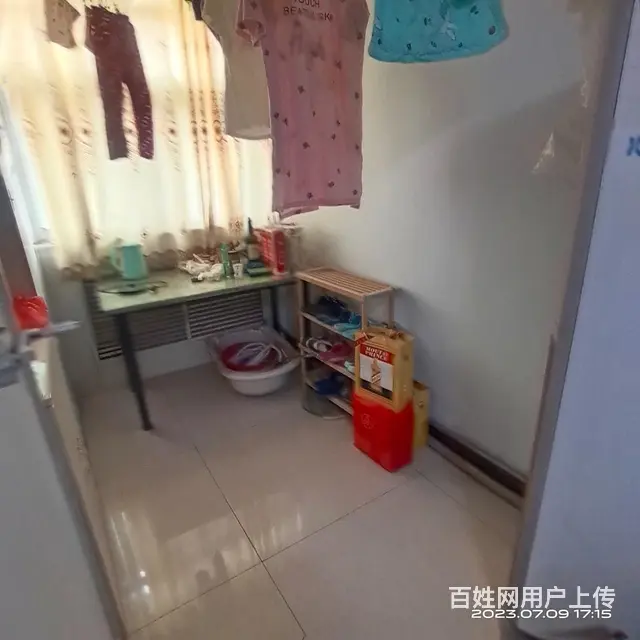 勇士5楼 三室一厅70平 中等装修 带储 证满五年 - 图片 3