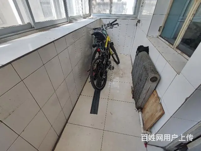 五一街附近平地一楼面积46平米小税 - 图片 1