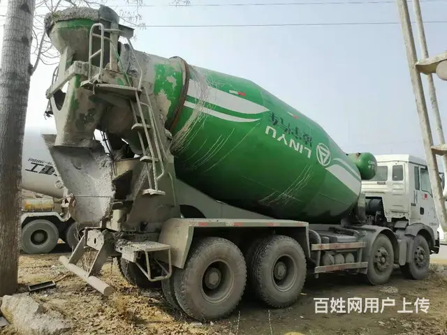 出售轻量化17年二手豪沃 大12方搅拌车340马力 - 图片 4
