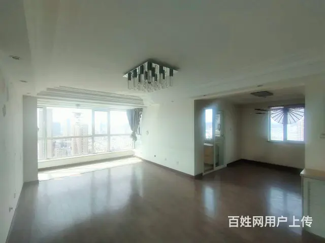 中央公馆三居两卫，卧室两南一北，全天采光，视野开阔！ - 图片 3