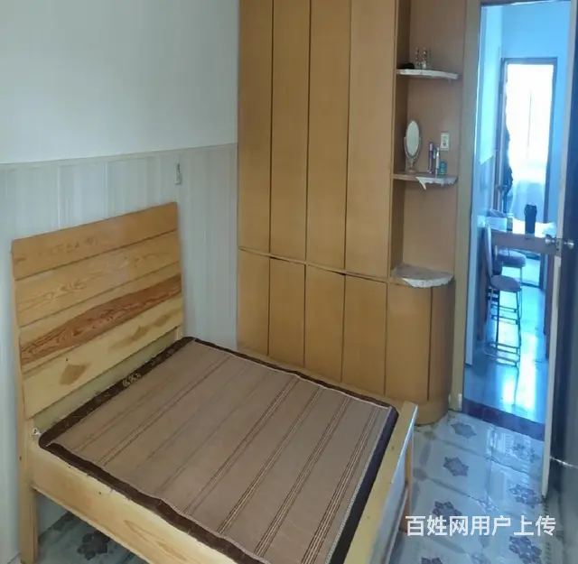 虹桥小区多层 3室1厅1卫设施齐全1250元一月 - 图片 1