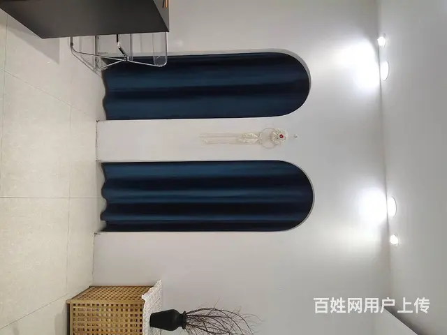 0146香君路紫荆路交叉口附近一精品服装店空转 - 图片 3