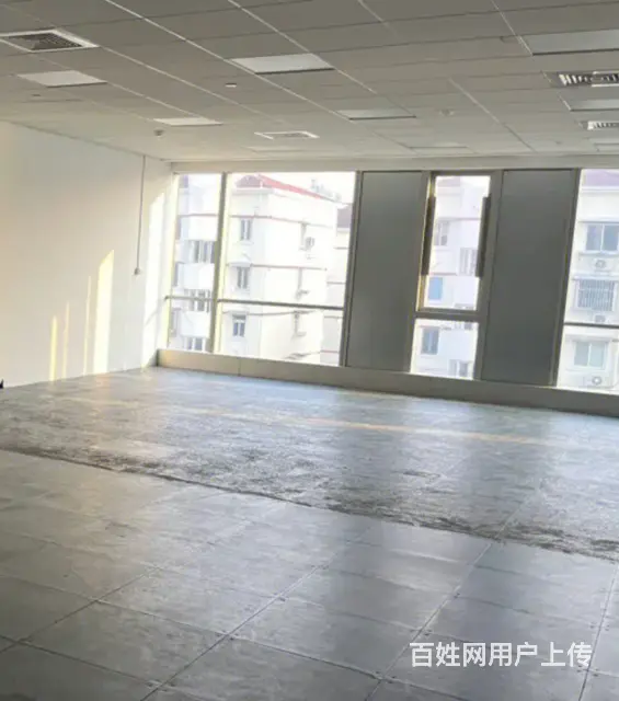 孵化器写字楼，90平精装小户型办公室直租，无中介费 - 图片 1