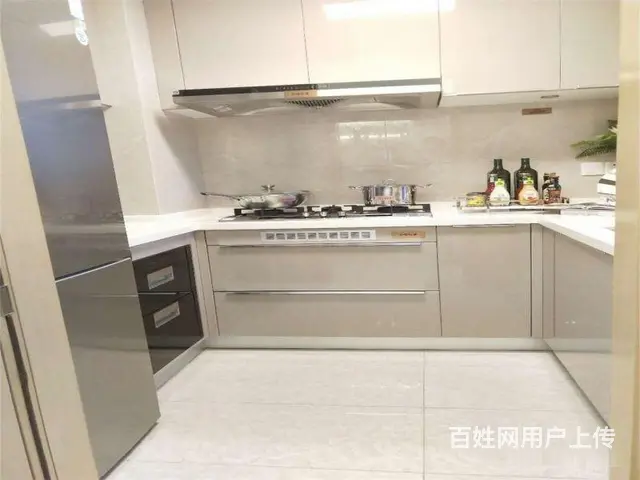 十字门商务 珠海CBD 看澳门景观地铁 华发四季半 - 图片 3