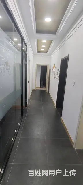 海港区迎宾路阳光大厦临街旺铺二楼258平米写字楼出租。精装修 - 图片 5