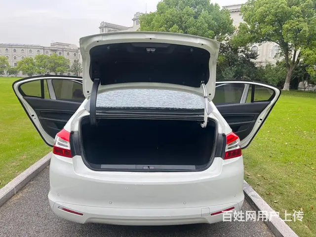 标致408 2015款 1.2THP 手自一体 豪华版 - 图片 12