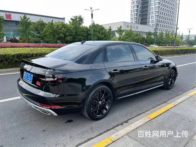奥迪A4 2019款 A4L 2.0TFSI 双离合 40T - 图片 3