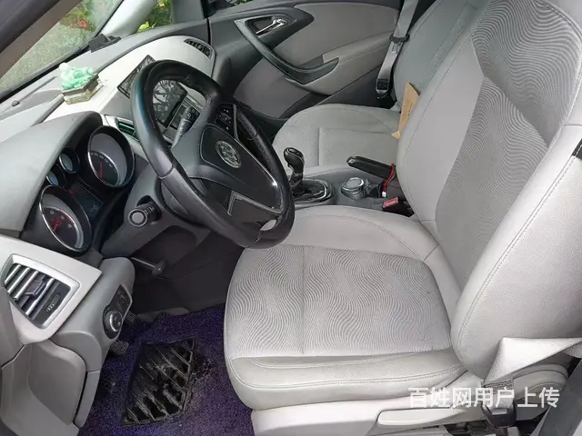别克 英朗 2010款 英朗XT 1.6 手动 进取版 - 图片 8