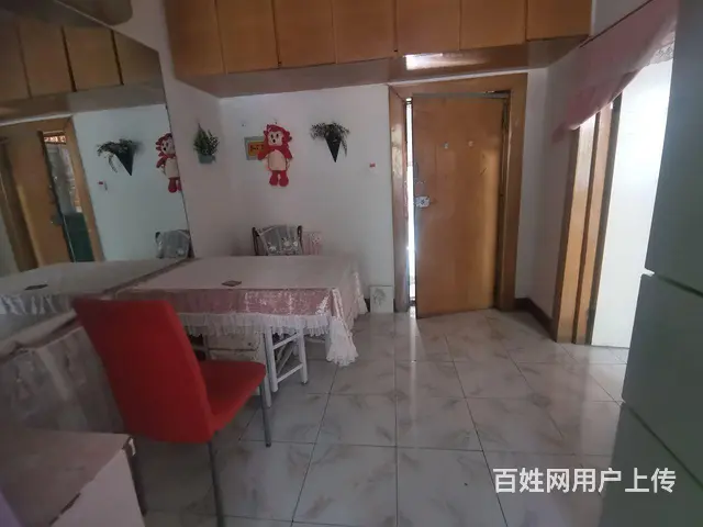 珠江附近一楼45平，一室一厅月租900季度合同 - 图片 5