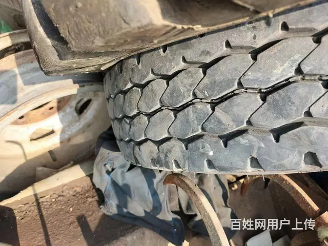 货车拆车胎 - 图片 6