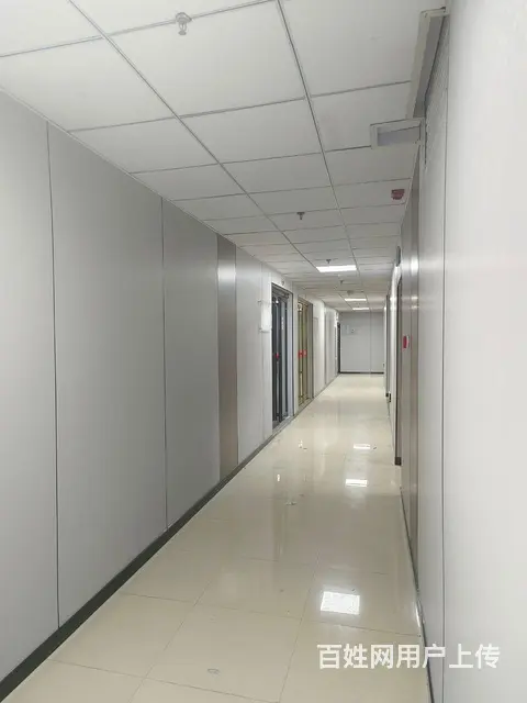 信阳市火车站南广场对面地王大厦精装修写字楼 - 图片 1