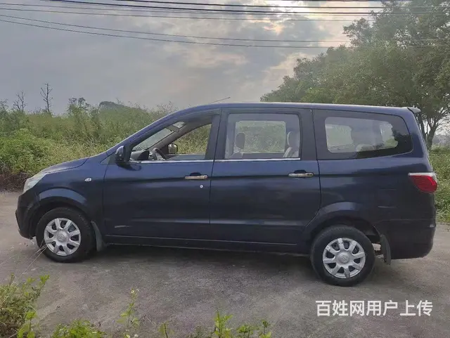 16年上牌北汽面包车7座 - 图片 4