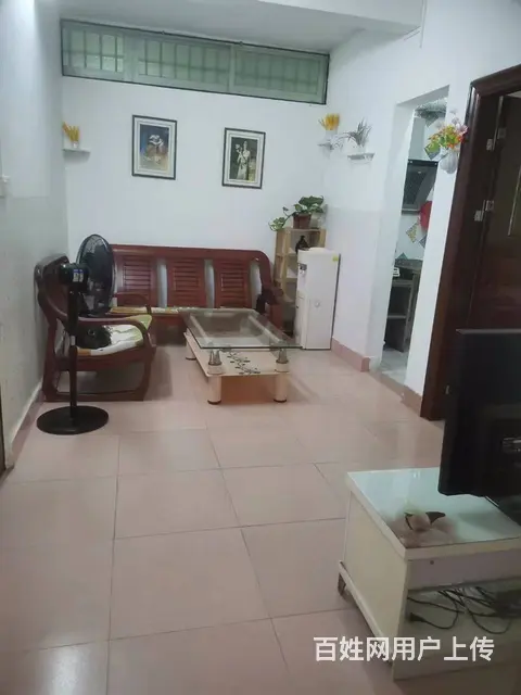 近沃尔玛/华泰小学 华泰花园附近3楼1房1厅独立阳台家电全齐 - 图片 1