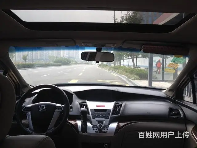 手自一体 天窗 导航 巡航定速 大灯清洗 倒车影像 - 图片 4