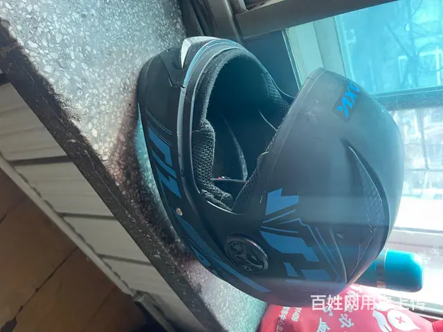 出售头盔 - 图片