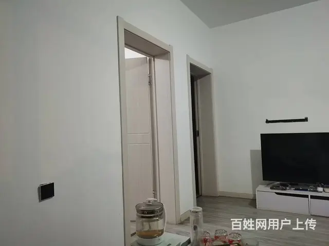 北岸新城 普通住宅 简单装修 - 图片 1