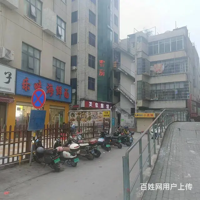 （51旺铺推荐）龙华区义龙后路40平外卖店转租 - 图片 1