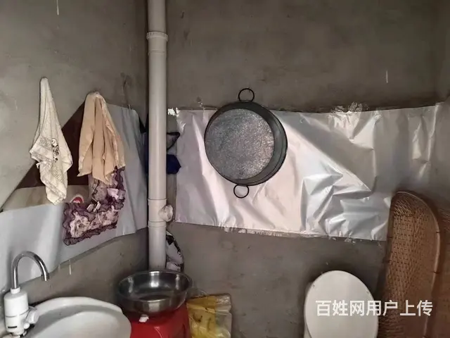 平安小区7楼2.5万毛坯房65平包过户 - 图片 2