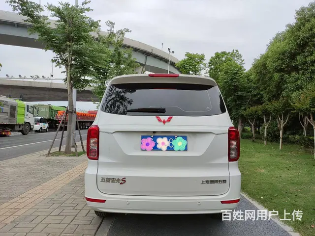 五菱 宏光 2019款 宏光S 1.5 手动 舒适型7-8座 - 图片 6