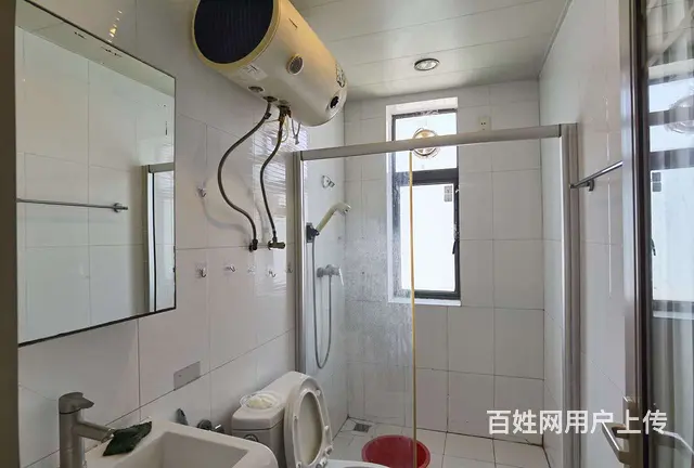 拱北关口岭秀城电梯精装81平大一房一厅出租，租价3000。 - 图片 7