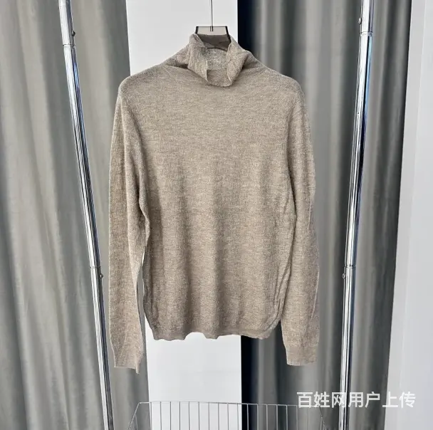 温碧霞代言IRENENA服装秋冬新款高领长袖打底衫 - 图片 2