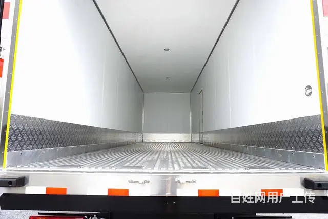 虹宇厂家直销福田欧曼小三轴冷藏车 现车低价处理 - 图片 8