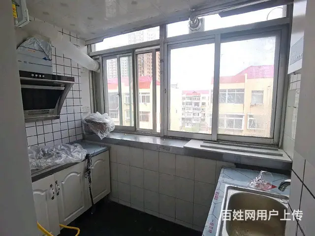 万达芝罘湾华茂小区3室1厅设施全拎包住 - 图片 8