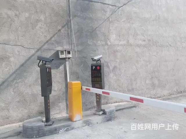 广州车牌识别道闸系统维修停车场闸口起落杆定制安装 - 图片 1