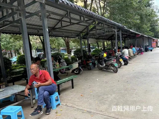 6133（爆铺网）十字路口年货街5年老店低价诚意转让 - 图片 11