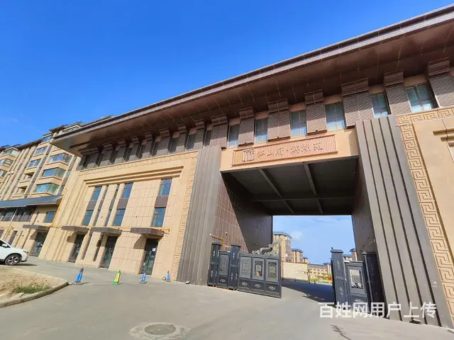 和田新夜市旁大门口商业出租 - 图片 1