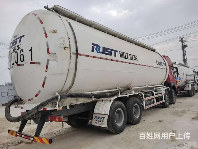 出售二手豪沃散装水泥罐车 国五380马力前四后八 - 图片 3